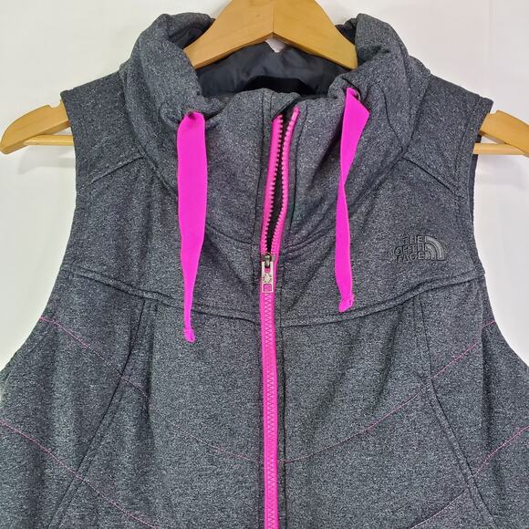 The North Face Vest Heathered Gray/Pink Size Medium Women’s Quilted Puffer - Picture 2 of 12